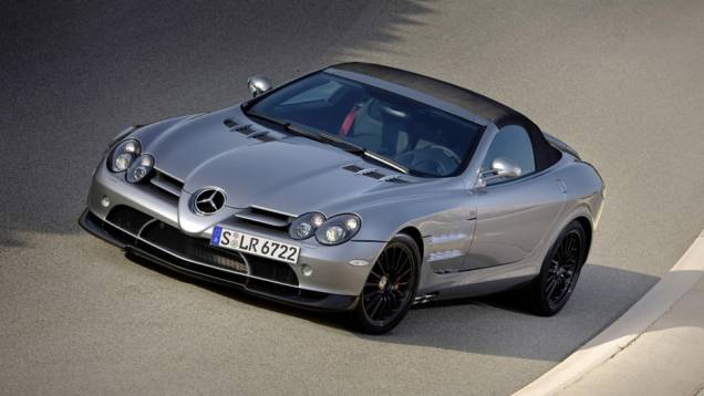 4) Mercedes Benz SLR McLaren Roadster -Valor do IPVA 2013: R$ 75.337 -Valor venal, segundo tabela Fipe: R$ 1.883.432 - Ano: 2009 - Carro que esse IPVA pagaria: Hyundai Veloster 1.6 16V 140cv Aut. 2013 (R$ 72.661) 4) Mercedes Benz SLR McLaren Roadster -Valor do IPVA 2013: R$ 75.337 -Valor venal, segundo tabela Fipe: R$ 1.883.432 - Ano: 2009 - Carro que esse IPVA pagaria: Hyundai Veloster 1.6 16V 140cv Aut. 2013 (R$ 72.661)