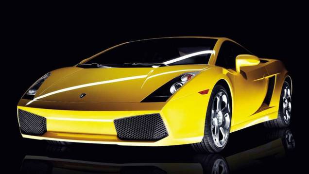 9) Lamborghini Gallardo - Valor do IPVA 2013: R$ 59.178 - Valor venal, segundo tabela Fipe: R$ 1.479.462 - Ano: 2012 - Carro que esse IPVA pagaria: Citroën AIRCROSS GLX 1.6 Flex 16V 5p Aut. (R$ 59.546)