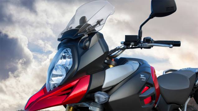 O torque máximo do modelo é de 10,5 mkgf a 4.000 rpm | <a href="https://quatrorodas.abril.com.br/moto/noticias/suzuki-v-strom-1000-abs-chega-ao-brasil-junho-764535.shtml" rel="migration">Leia mais</a>