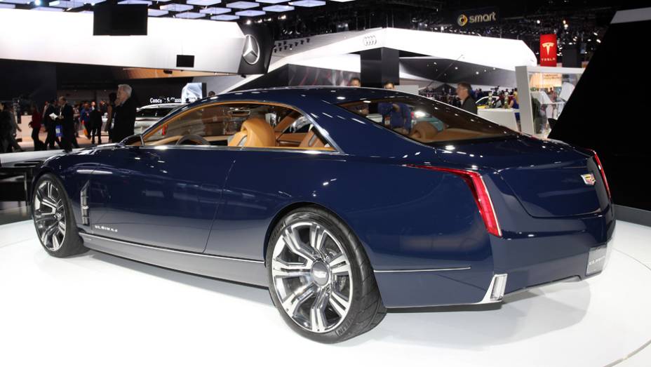 Cadillac Elmiraj concept | <a href="https://quatrorodas.abril.com.br/noticias/saloes/detroit-2014" rel="migration">Tudo sobre o Salão de Detroit!</a>