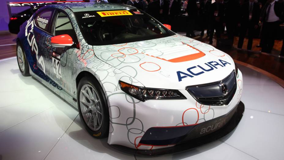 Acura TLX GT | <a href="https://quatrorodas.abril.com.br/noticias/saloes/detroit-2014" rel="migration">Tudo sobre o Salão de Detroit!</a>