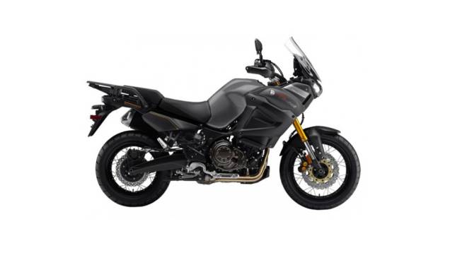 Modelo agora está equipado com suspensão eletrônica | <a href="https://quatrorodas.abril.com.br/moto/noticias/nova-yamaha-super-tenere-es-surge-canada-771544.shtml" rel="migration">Leia mais</a> Modelo agora está equipado com suspensão eletrônica | <a href="https://quatrorodas.abril.com.br/moto/noticias/nova-yamaha-super-tenere-es-surge-canada-771544.shtml" rel="migration">Leia mais</a>