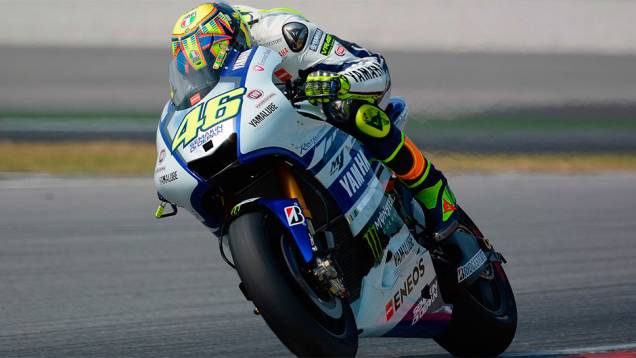 Valentino Rossi surpreendeu e foi o segundo mais rápido | <a href="https://quatrorodas.abril.com.br/moto/noticias/motogp-marquez-lidera-primeiro-dia-testes-sepang-772341.shtml" rel="migration">Leia mais</a>