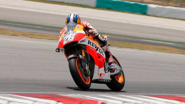 Dani Pedrosa aparece em terceiro... | <a href="https://quatrorodas.abril.com.br/moto/noticias/motogp-marquez-lidera-primeiro-dia-testes-sepang-772341.shtml" rel="migration">Leia mais</a>