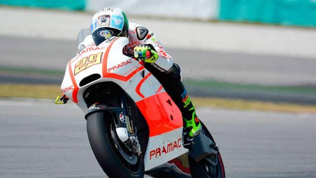 Andrea Iannone foi o oitavo | <a href="https://quatrorodas.abril.com.br/moto/noticias/motogp-marquez-lidera-primeiro-dia-testes-sepang-772341.shtml" rel="migration">Leia mais</a>