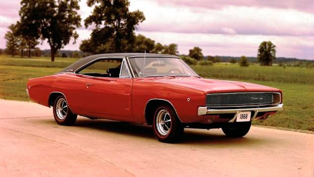 Charger (1968) - Derivado do Coronet, surgiu em 1966. Mas foi com o redesenho de 1968 que o muscle car se consagrou, graças à sequência antológica de perseguição no filme Bullitt