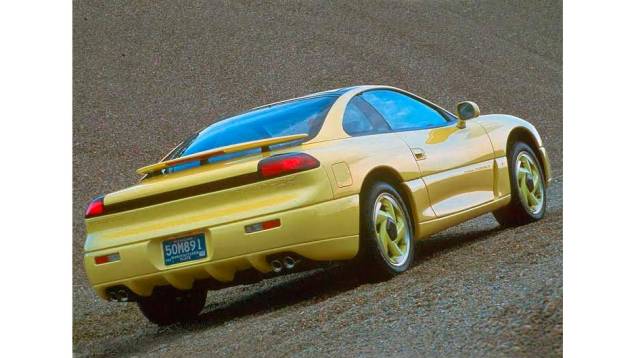 Stealth (1991) - Design Dodge em projeto da Mitsubishi, de que a Chrysler tinha 20% das ações. Com um V6 biturbo, tração e direção nas quatro rodas, esbanjava tecnologia