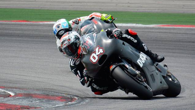Pela primeira vez no Top 10 em 2014, Andrea Dovizioso ficou com o sétimo melhor tempo | <a href="https://quatrorodas.abril.com.br/moto/noticias/motogp-marc-marquez-insuperavel-malasia-772574.shtml" rel="migration">Leia mais</a> Pela primeira vez no Top 10 em 2014, Andrea Dovizioso ficou com o sétimo melhor tempo | <a href="https://quatrorodas.abril.com.br/moto/noticias/motogp-marc-marquez-insuperavel-malasia-772574.shtml" rel="migration">Leia mais</a>