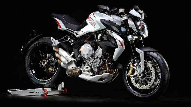 MV Agusta lança Brutale 800 Dragster | <a href="https://quatrorodas.abril.com.br/moto/noticias/mv-agusta-lanca-brutale-800-dragster-773077.shtml" rel="migration">Leia mais</a> MV Agusta lança Brutale 800 Dragster | <a href="https://quatrorodas.abril.com.br/moto/noticias/mv-agusta-lanca-brutale-800-dragster-773077.shtml" rel="migration">Leia mais</a>