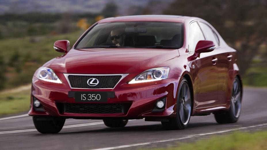 Lexus - 68 PP100 (problemas por 100 carros) | <a href="https://quatrorodas.abril.com.br/noticias/fabricantes/estudo-mostra-problemas-carros-novos-aumentou-773266.shtml" rel="migration">Leia mais</a>