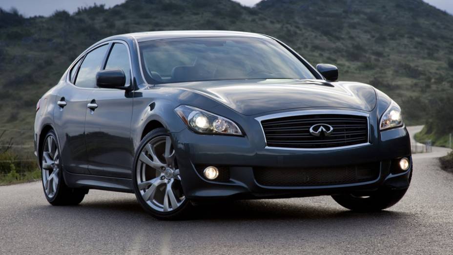 Infiniti - 128 PP100 | <a href="https://quatrorodas.abril.com.br/noticias/fabricantes/estudo-mostra-problemas-carros-novos-aumentou-773266.shtml" rel="migration">Leia mais</a>