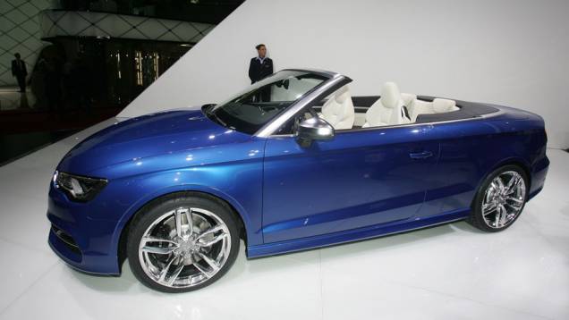 Audi S3 Cabrio | <a href="https://quatrorodas.abril.com.br/noticias/saloes/genebra-2014/" rel="migration">Leia mais</a>| <a href="https://quatrorodas.abril.com.br/galerias/saloes/genebra/2014/direto-genebra-parte-1-775644.shtml" rel="migration">Veja mais: Direto de Genebra - Parte 1</a>