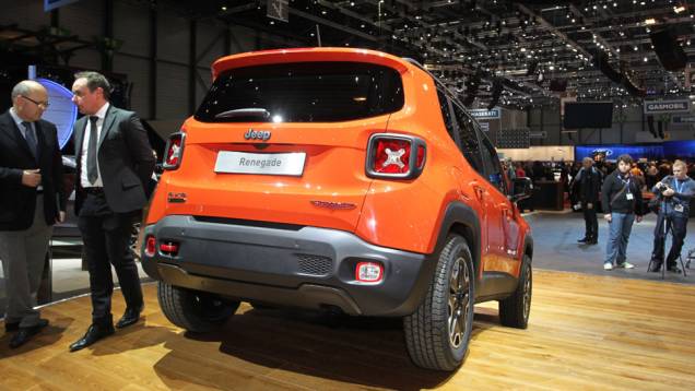 Jeep Renegade | <a href="https://quatrorodas.abril.com.br/noticias/saloes/genebra-2014/jeep-divulga-informacoes-oficiais-renegade-775280.shtml" rel="migration">Leia mais</a>| <a href="https://quatrorodas.abril.com.br/galerias/saloes/genebra/2014/direto-genebra-parte-1-77564" rel="migration"></a> Jeep Renegade | <a href="https://quatrorodas.abril.com.br/noticias/saloes/genebra-2014/jeep-divulga-informacoes-oficiais-renegade-775280.shtml" rel="migration">Leia mais</a>| <a href="https://quatrorodas.abril.com.br/galerias/saloes/genebra/2014/direto-genebra-parte-1-77564" rel="migration"></a>
