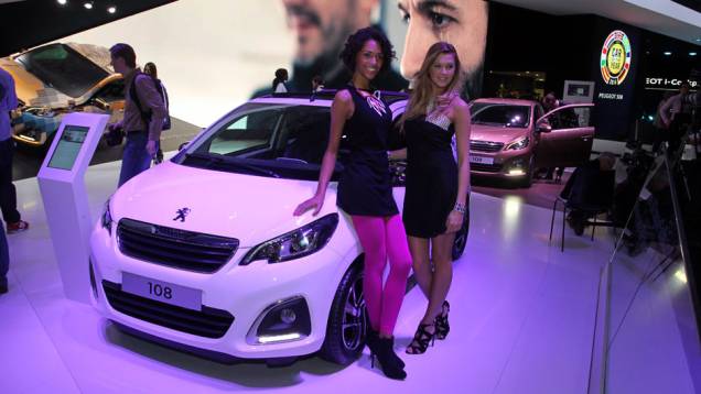 Veja as belas Garotas do <a href="https://quatrorodas.abril.com.br/noticias/saloes/genebra-2014/" rel="migration">Salão de Genebra 2014</a> Veja as belas Garotas do <a href="https://quatrorodas.abril.com.br/noticias/saloes/genebra-2014/" rel="migration">Salão de Genebra 2014</a>