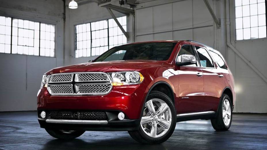 Precisa de um carro maior do que o Journey? O Durango pode ser a solução | <a href="https://quatrorodas.abril.com.br/carros/lancamentos//dodge-durango-736268.shtml" rel="migration">Leia mais</a>