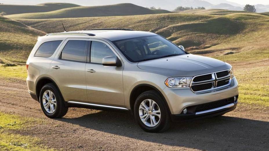 Com espaço de sobra para sete pessoas, o SUV é o segundo modelo da Dodge no Brasil | <a href="https://quatrorodas.abril.com.br/carros/lancamentos//dodge-durango-736268.shtml" rel="migration">Leia mais</a>