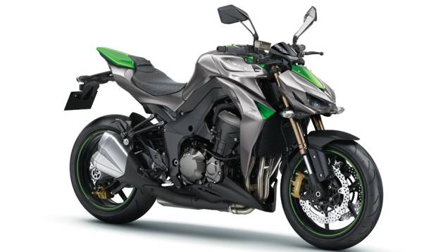 Modelo chega às concessionárias da marca até o fim de abril por R$ 48.990, na versão standard | <a href="https://quatrorodas.abril.com.br/moto/noticias/kawasaki-lanca-z1000-2015-brasil-778522.shtml" rel="migration">Leia mais</a> Modelo chega às concessionárias da marca até o fim de abril por R$ 48.990, na versão standard | <a href="https://quatrorodas.abril.com.br/moto/noticias/kawasaki-lanca-z1000-2015-brasil-778522.shtml" rel="migration">Leia mais</a>