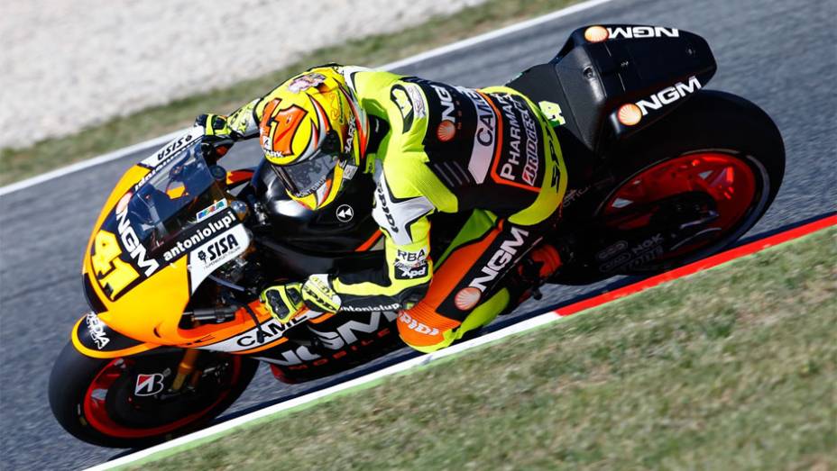 Aleix Espargaró | <a href="https://quatrorodas.abril.com.br/moto/noticias/motogp-pedrosa-largara-frente-barcelona-786152.shtml" rel="migration">Leia mais</a>