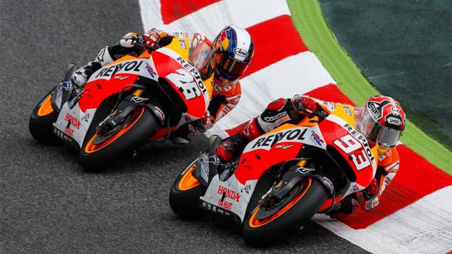 Marc Márquez vence sétima seguida de 2014 em Barcelona | <a href="https://quatrorodas.abril.com.br/moto/noticias/motogp-marquez-vence-corrida-emocionante-barcelona-786084.shtml" rel="migration">Leia mais</a>