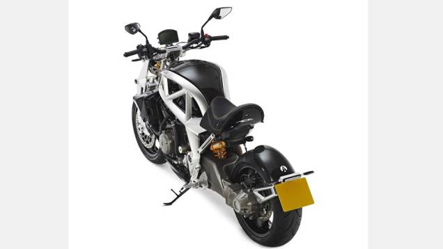 As principais mudanças entre os dois modelos estão essencialmente no desenho do garfo e na disposição e forma do assento | <a href="https://quatrorodas.abril.com.br/moto/noticias/ariel-retorna-ao-mundo-duas-rodas-ace-2015-787267.shtml" rel="migration">Leia mais</a> As principais mudanças entre os dois modelos estão essencialmente no desenho do garfo e na disposição e forma do assento | <a href="https://quatrorodas.abril.com.br/moto/noticias/ariel-retorna-ao-mundo-duas-rodas-ace-2015-787267.shtml" rel="migration">Leia mais</a>