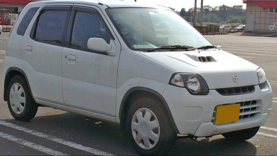 Não ofereceremos maiores explicações sobre a inclusão do Mazda Laputa na lista. Não ofereceremos maiores explicações sobre a inclusão do Mazda Laputa na lista.