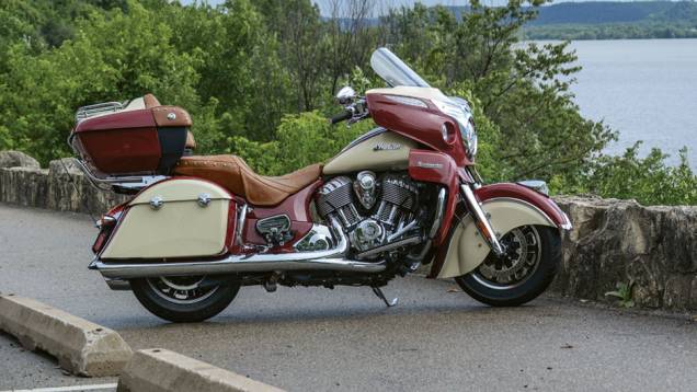 Indian apresenta Roadmaster 2015 nos EUA | <a href="https://quatrorodas.abril.com.br/moto/noticias/indian-apresenta-roadmaster-2015-eua-793017.shtml" rel="migration">Leia mais</a>