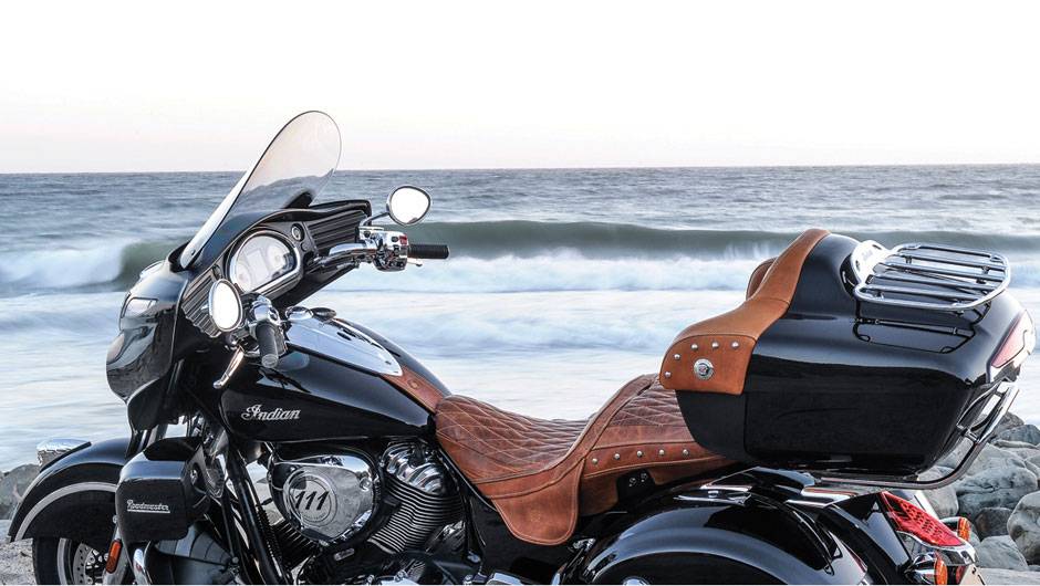 O modelo conta com um novo para-brisas montado Horizon, ajust&aacute;vel por meio de um bot&atilde;o | <a href="https://quatrorodas.abril.com.br/moto/noticias/indian-apresenta-roadmaster-2015-eua-793017.shtml" rel="migration">Leia mais</a>
