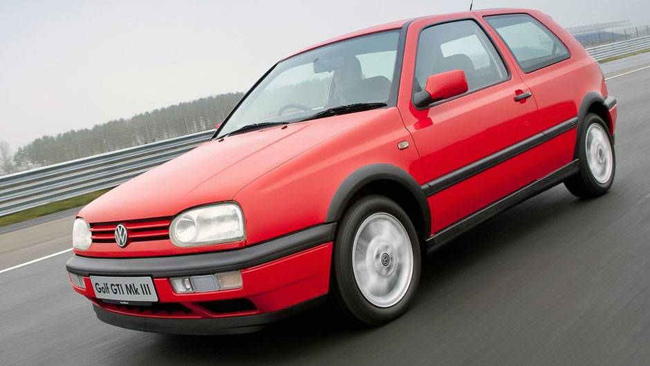 O esportivo GTI foi o respons&aacute;vel pela estreia do Golf no Brasil; o motor 2.0 de oito v&aacute;lvulas rendia 115 cv, levando-o aos 196 km/h | <a href="https://quatrorodas.abril.com.br/carros/lancamentos/volkswagen-golf-vii-749855.shtml" rel="migration">Mais sobre o novo Golf no</a>