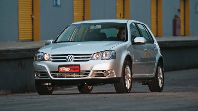 2007 - Enquanto isso, no Brasil, a quarta geração (primeira nacionalizada) recebe aos nove anos de mercado uma reestilização da frente e da traseira. O motor já é flex 2007 - Enquanto isso, no Brasil, a quarta geração (primeira nacionalizada) recebe aos nove anos de mercado uma reestilização da frente e da traseira. O motor já é flex