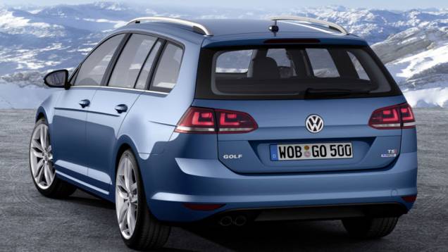 2014 - Mais longa, larga e baixa, a Golf Variant ainda ficou até 105 kg mais leve e teve sua capacidade de carga expandida em 100 litros 2014 - Mais longa, larga e baixa, a Golf Variant ainda ficou até 105 kg mais leve e teve sua capacidade de carga expandida em 100 litros