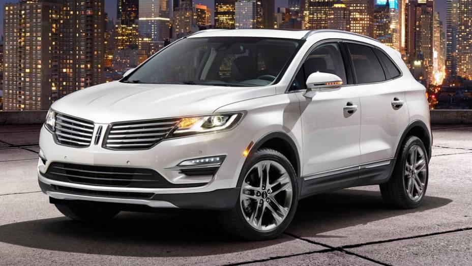 Lincoln MKC | <a href="https://quatrorodas.abril.com.br/galerias/especiais/north-american-car-of-the-year-2015-802087.shtml" rel="migration">Candidatos ao NA Car of the Year 2015</a>