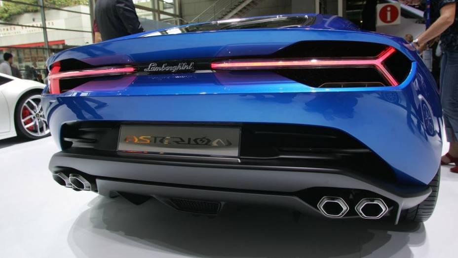 Lamborghini Asterion concept | <a href="https://quatrorodas.abril.com.br/noticias/saloes/paris-2014/lamborghini-asterion-concept-revelado-oficialmente-803466.shtml" rel="migration">Leia mais</a> | <a href="https://quatrorodas.abril.com.br/galerias/saloes/paris/2014/direto-" rel="migration"></a>