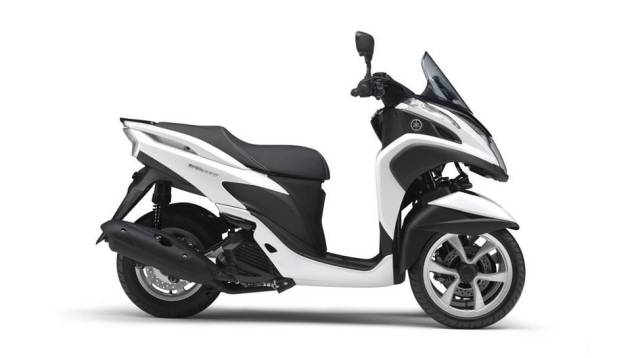 e três rodas custa 4.000 euros | <a href="https://quatrorodas.abril.com.br/moto/noticias/yamaha-apresenta-tricity-europa-777991.shtml" rel="migration">Leia mais</a> e três rodas custa 4.000 euros | <a href="https://quatrorodas.abril.com.br/moto/noticias/yamaha-apresenta-tricity-europa-777991.shtml" rel="migration">Leia mais</a>