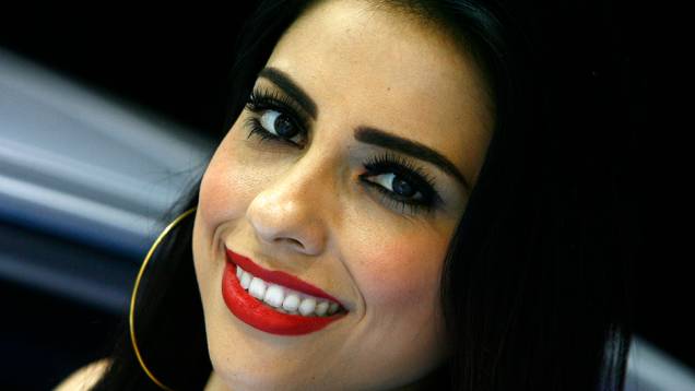 As mais belas garotas dos estandes do Salão do Automóvel na edição de 2014 | <a href="https://quatrorodas.abril.com.br/salao-do-automovel/2014/" rel="migration">Tudo sobre o Salão do Automóvel 2014</a> As mais belas garotas dos estandes do Salão do Automóvel na edição de 2014 | <a href="https://quatrorodas.abril.com.br/salao-do-automovel/2014/" rel="migration">Tudo sobre o Salão do Automóvel 2014</a>
