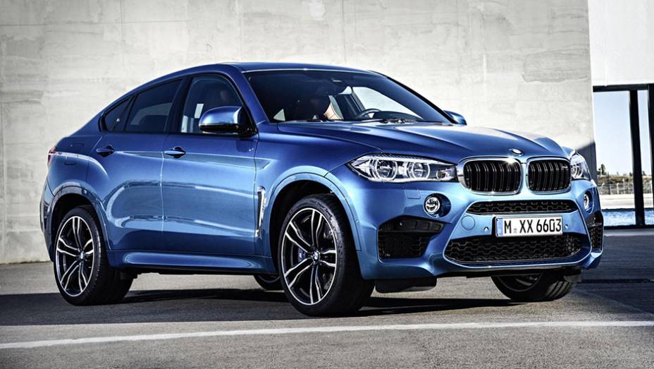 Ambos contam com motor biturbo V8 4.4 de 567 cv e 76,48 mkgf de torque | <a href="https://quatrorodas.abril.com.br/noticias/saloes/losangeles-2014/bmw-revela-novos-x5m-x6m-808807.shtml" rel="migration">Leia mais</a>