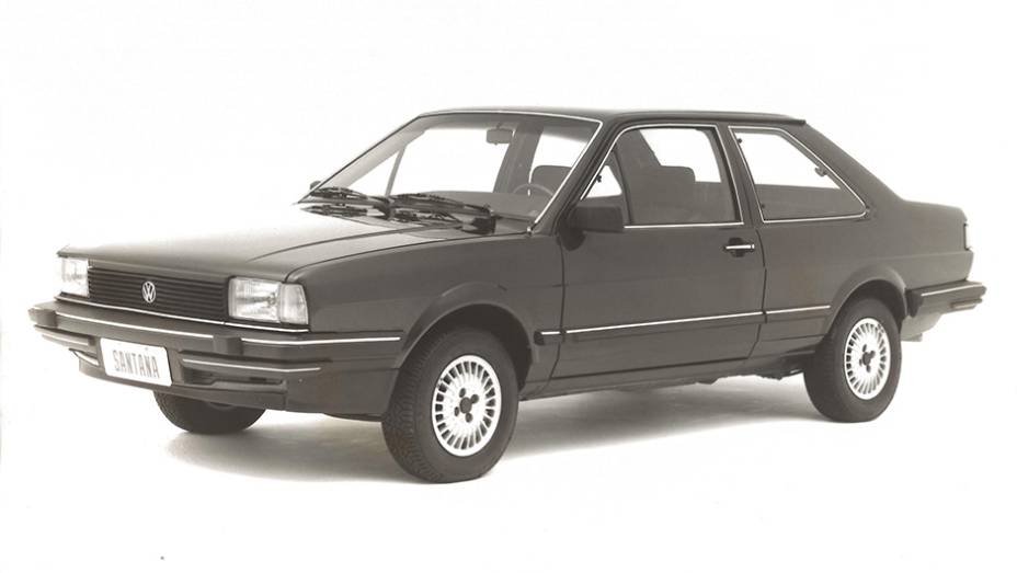 PASSADO: VW Santana - O grande rival do Chevrolet Monza por mais de uma década. O Santana, porém, foi um pouco mais longevo, resistindo no Brasil até 2006, quando já era amplamente superado por carros mais modernos