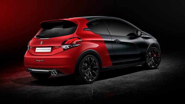 Já a esportiva GTI despeja expressivos 210 cavalos | <a href="https://quatrorodas.abril.com.br/noticias/saloes/genebra-2015/peugeot-revela-208-reestilizado-837862.shtml" rel="migration">Leia mais</a>