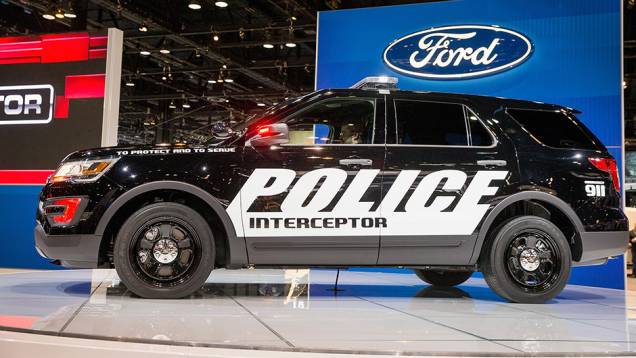 Ford Police Interceptor | <a href="https://quatrorodas.abril.com.br/noticias/fabricantes/ford-lanca-novo-interceptor-policia-estados-unidos-834721.shtml" rel="migration">Leia mais</a> Ford Police Interceptor | <a href="https://quatrorodas.abril.com.br/noticias/fabricantes/ford-lanca-novo-interceptor-policia-estados-unidos-834721.shtml" rel="migration">Leia mais</a>