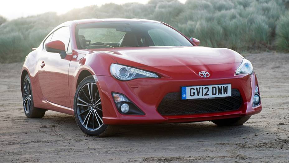 2012 - Toyota GT86, considerado até hoje um dos esportivos mais contemporâneos do mercado