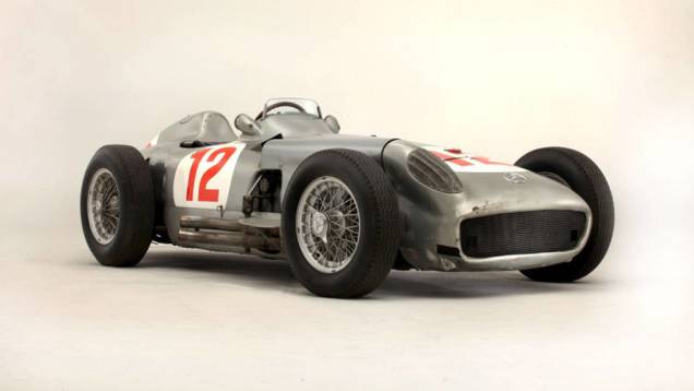 2º - Mercedes-Benz W196 (1954); arrematado por US$ 29.600.000 em julho de 2013