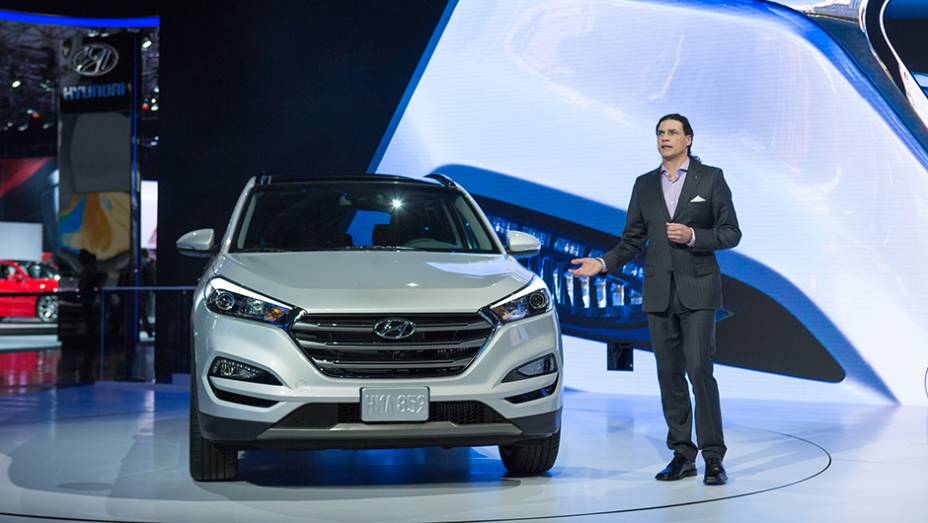 Hyundai Tucson | <a href="https://quatrorodas.abril.com.br/noticias/saloes/new-york-2015/hyundai-mostra-tucson-mercado-norte-americano-852540.shtml" target="_blank" rel="migration">Leia mais</a>