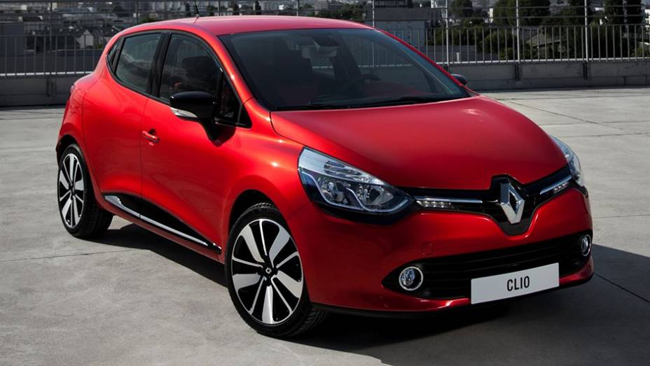 Aqui no Brasil, nem sinal dele. Por outro lado, na França, berço da Renault, o novo Clio vai bem, obrigado: 105.182 exemplares emplacados em 2014.