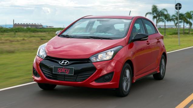 Finalmente um HB20 esportivo nas ruas? Quase: este é o HB20 Spicy, série especial limitada a 3.500 unidades | <a href="https://quatrorodas.abril.com.br/carros/impressoes/impressoes-ao-dirigir-hyundai-hb20-spicy-865325.shtml" rel="migration">Leia mais</a> Finalmente um HB20 esportivo nas ruas? Quase: este é o HB20 Spicy, série especial limitada a 3.500 unidades | <a href="https://quatrorodas.abril.com.br/carros/impressoes/impressoes-ao-dirigir-hyundai-hb20-spicy-865325.shtml" rel="migration">Leia mais</a>