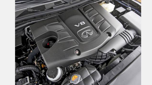 O SUV é equipado com motor V8. | <a href="https://quatrorodas.abril.com.br/noticias/saloes/new-york-2014/" rel="migration">Leia mais</a>