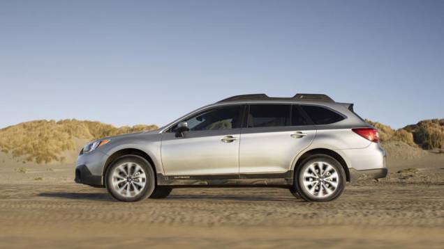 O modelo foi redesenhado e segue os passos do Legacy. | <a href="https://quatrorodas.abril.com.br/noticias/saloes/new-york-2014/subaru-revela-outback-2015-nova-york-780160.shtml" rel="migration">Leia mais</a>