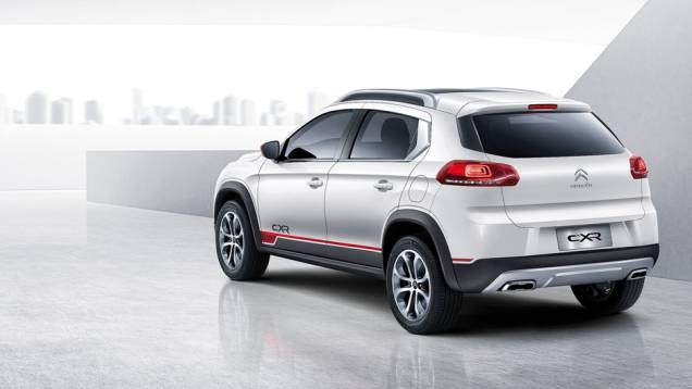 O conceito foi desenvolvido pelo grupo PSA-Peugeot Citroën. | <a href="https://quatrorodas.abril.com.br/noticias/saloes/pequim-2014/citroen-revela-conceito-c-xr-780309.shtml" rel="migration">Leia mais</a>