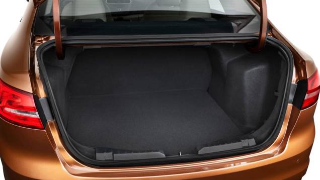 Modelo tem porta-malas vantajoso. | <a href="https://quatrorodas.abril.com.br/noticias/saloes/pequim-2014/ford-escort-esta-volta-modelo-sera-apresentado-pequim-779651.shtml" rel="migration">Leia mais</a> Modelo tem porta-malas vantajoso. | <a href="https://quatrorodas.abril.com.br/noticias/saloes/pequim-2014/ford-escort-esta-volta-modelo-sera-apresentado-pequim-779651.shtml" rel="migration">Leia mais</a>