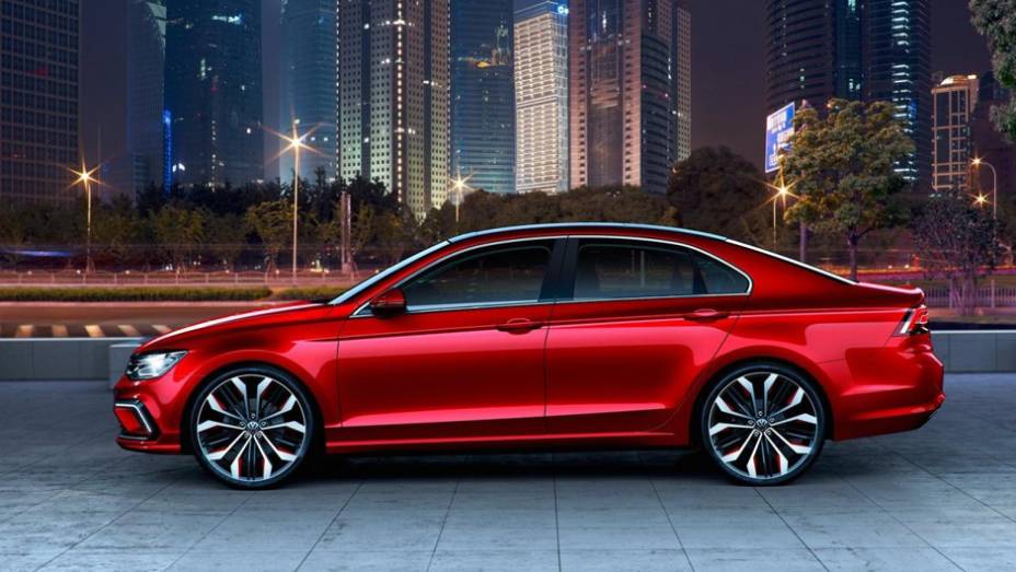 Volkswagen mostrou oficialmente o conceito New Midsize Coupe. | <a href="https://quatrorodas.abril.com.br/noticias/saloes/pequim-2014/conceito-volkswagen-new-midsize-coupe-sera-revelado-pequim-780074.shtml" rel="migration">Leia mais</a>