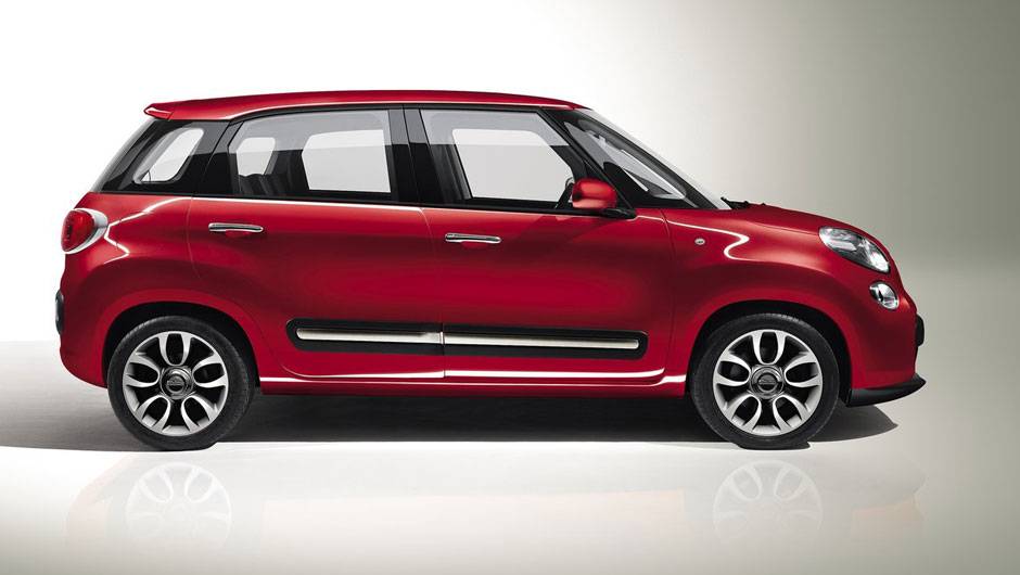 Modelo foi inspirado no 600 Multipla, uma esp&eacute;cie de minivan compacta | <a href="https://quatrorodas.abril.com.br/saloes/genebra/2012/fiat-500l-678496.shtml" rel="migration">Leia mais</a>