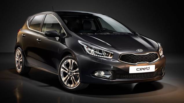 Esta é a segunda geração do hatchback | <a href="https://quatrorodas.abril.com.br/saloes/genebra/2012/kia-cee-d-678503.shtml" rel="migration">Leia mais</a>